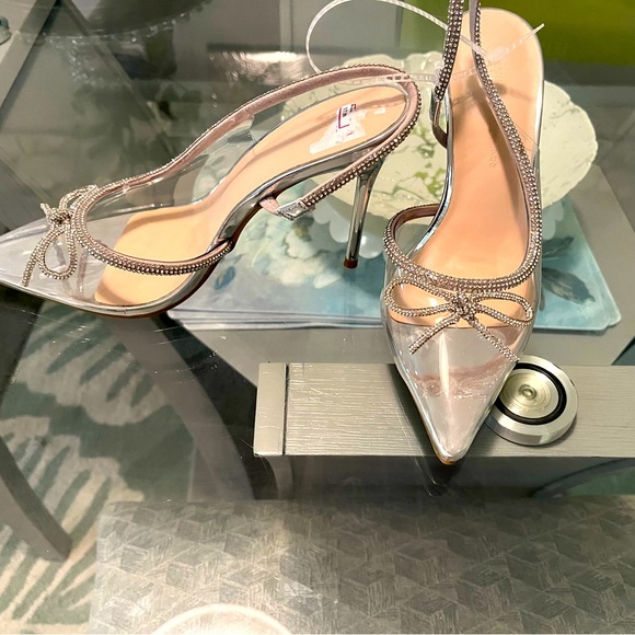 Wild diva clear rhinestone bow heels - Picture 4 of 9